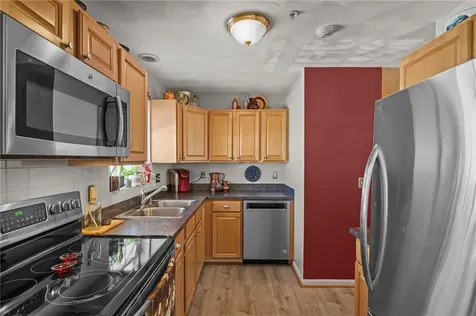 720 Putnam Pike Smithfield RI 02828