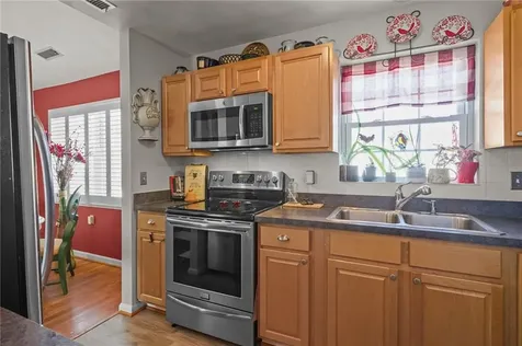 720 Putnam Pike Smithfield RI 02828