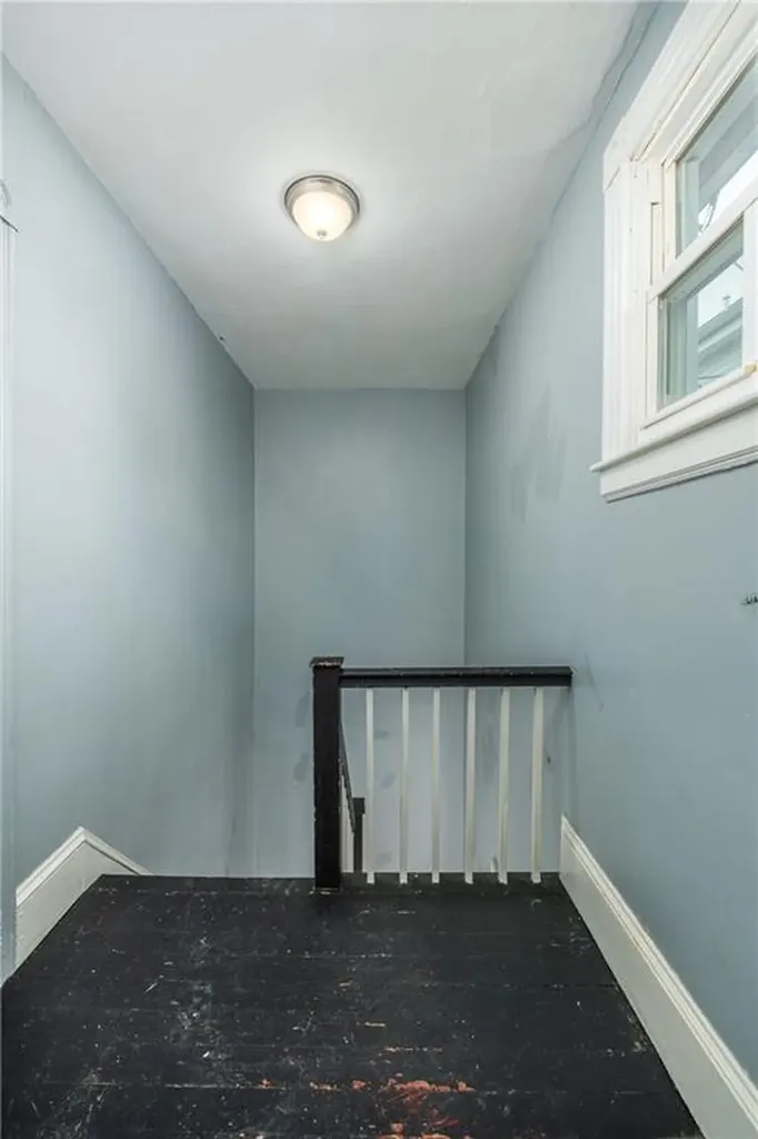 12 Louisburg Place Providence RI 02909