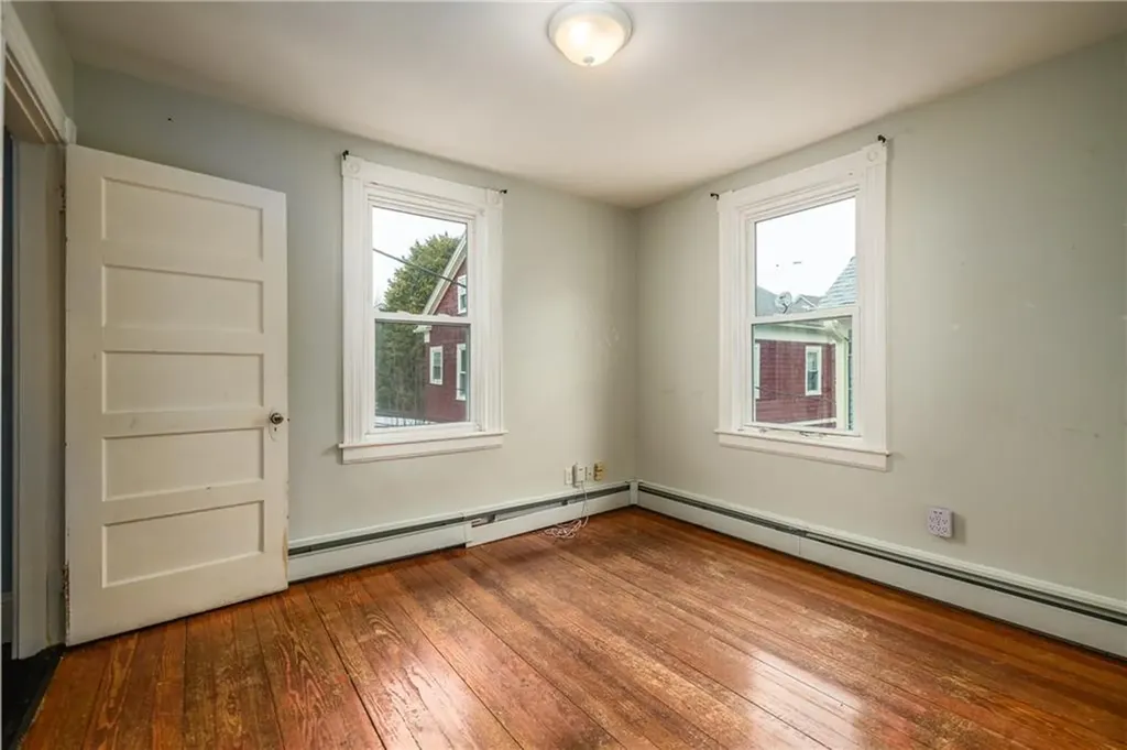 12 Louisburg Place Providence RI 02909