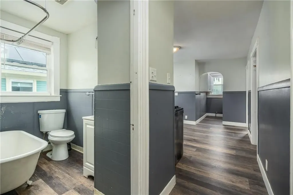 12 Louisburg Place Providence RI 02909