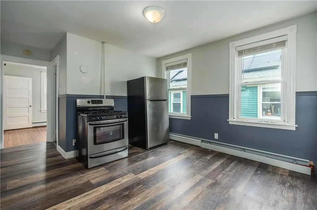 12 Louisburg Place Providence RI 02909