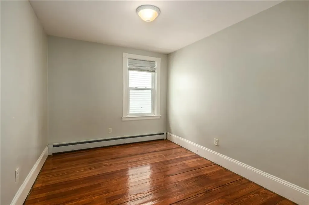 12 Louisburg Place Providence RI 02909