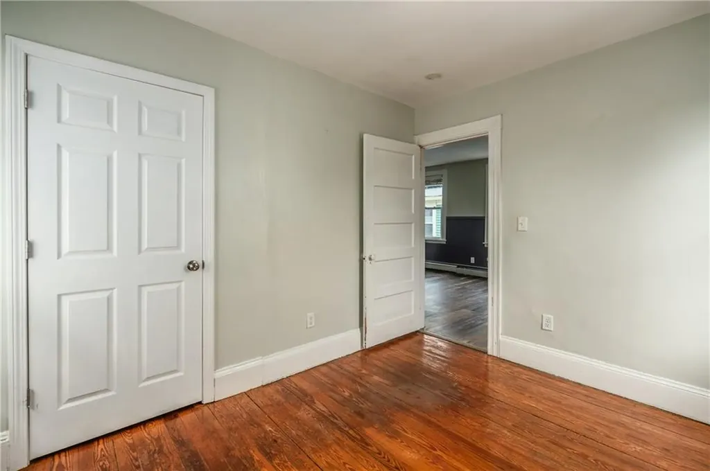 12 Louisburg Place Providence RI 02909
