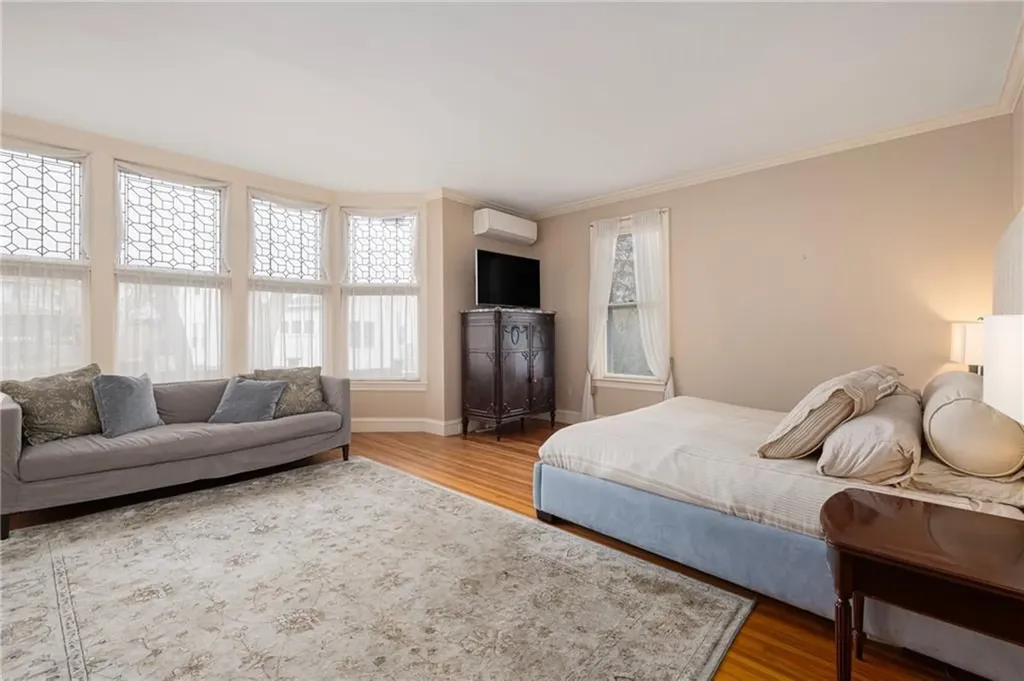 4 Hunter Avenue Newport RI 02840