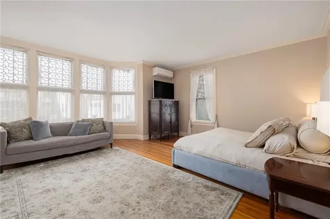 4 Hunter Avenue Newport RI 02840