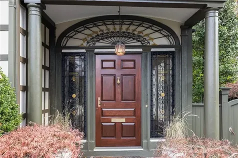 4 Hunter Avenue Newport RI 02840