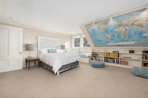 4 Hunter Avenue Newport RI 02840