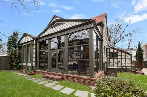 4 Hunter Avenue Newport RI 02840