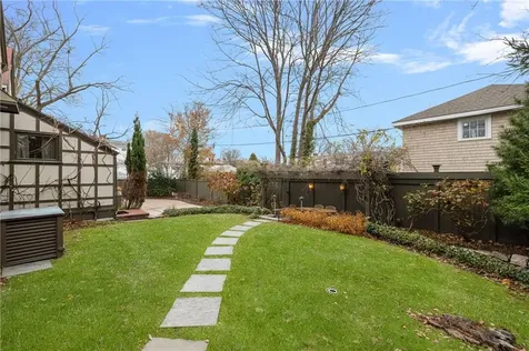 4 Hunter Avenue Newport RI 02840