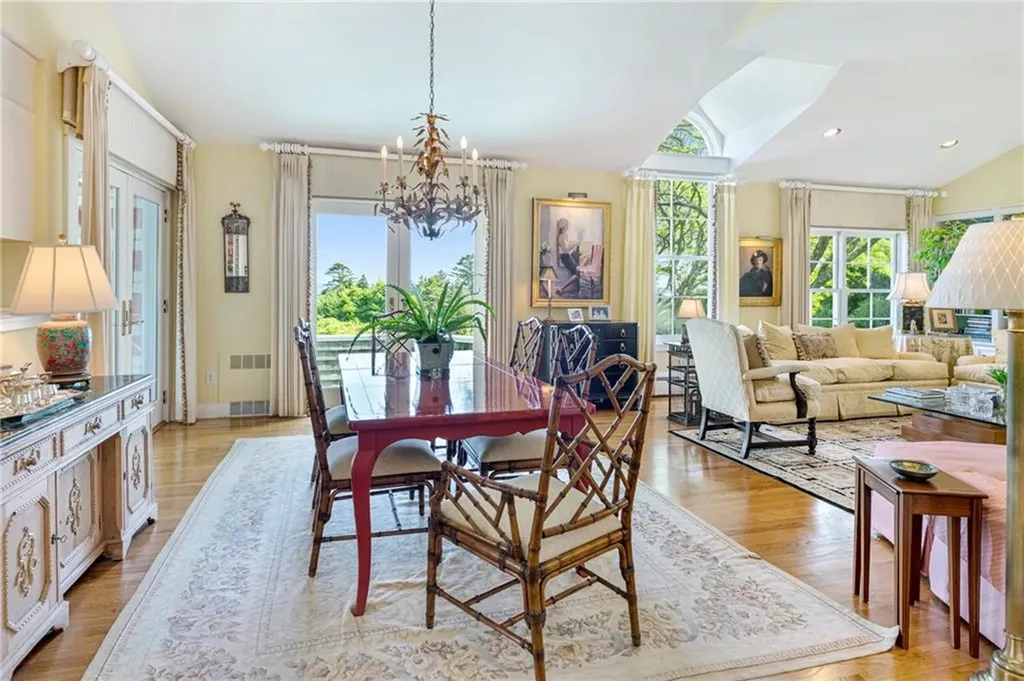 315 Ocean Avenue Newport RI 02840