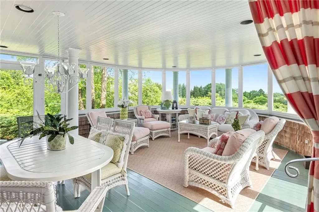 315 Ocean Avenue Newport RI 02840