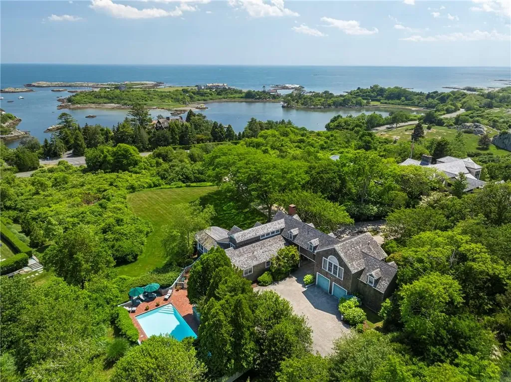 315 Ocean Avenue Newport RI 02840