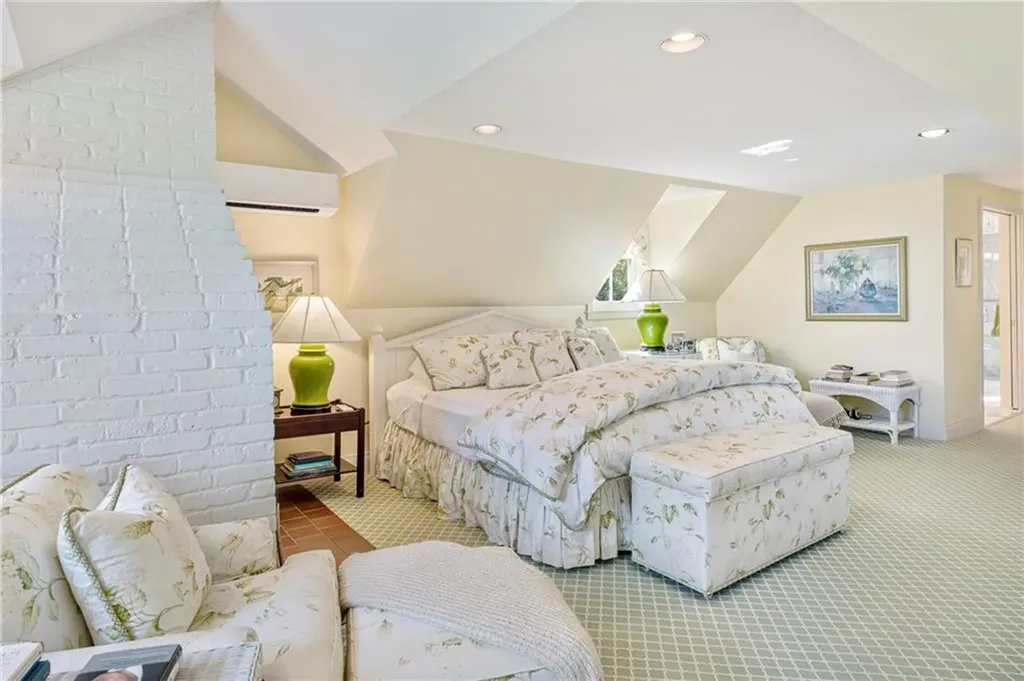 315 Ocean Avenue Newport RI 02840