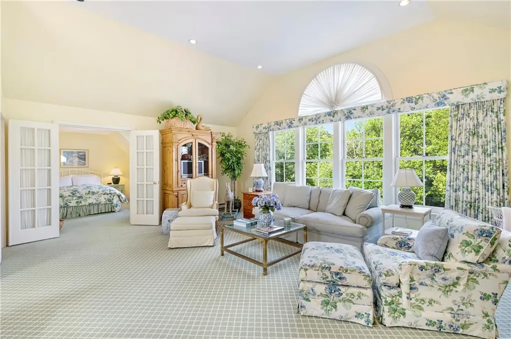 315 Ocean Avenue Newport RI 02840