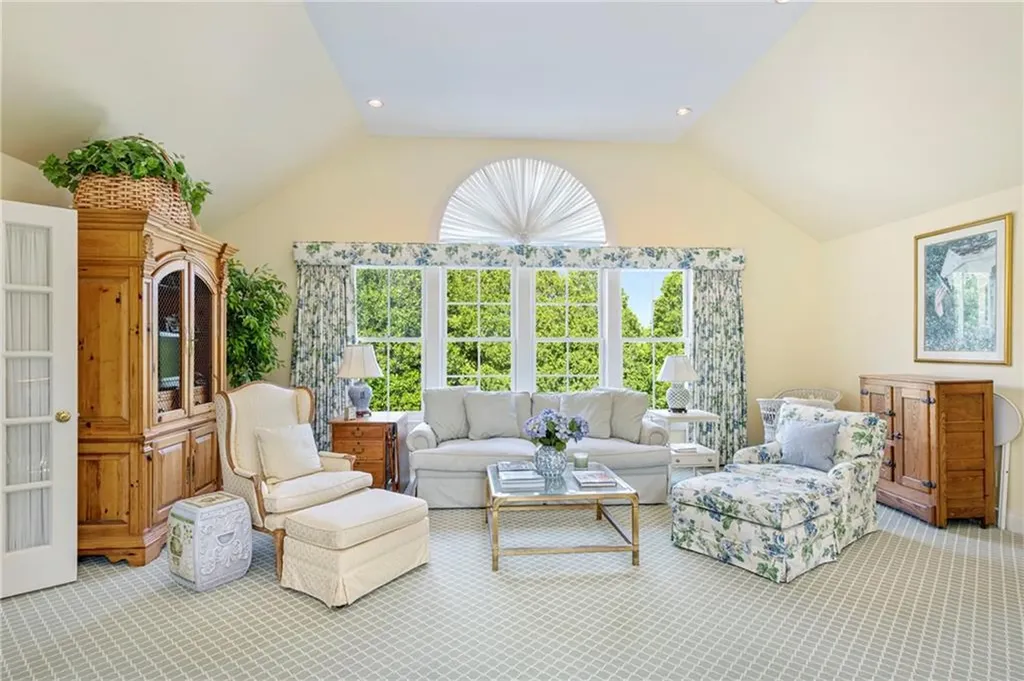 315 Ocean Avenue Newport RI 02840