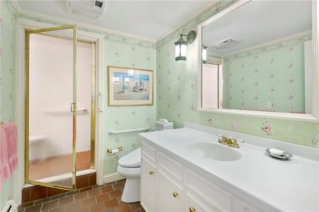 315 Ocean Avenue Newport RI 02840