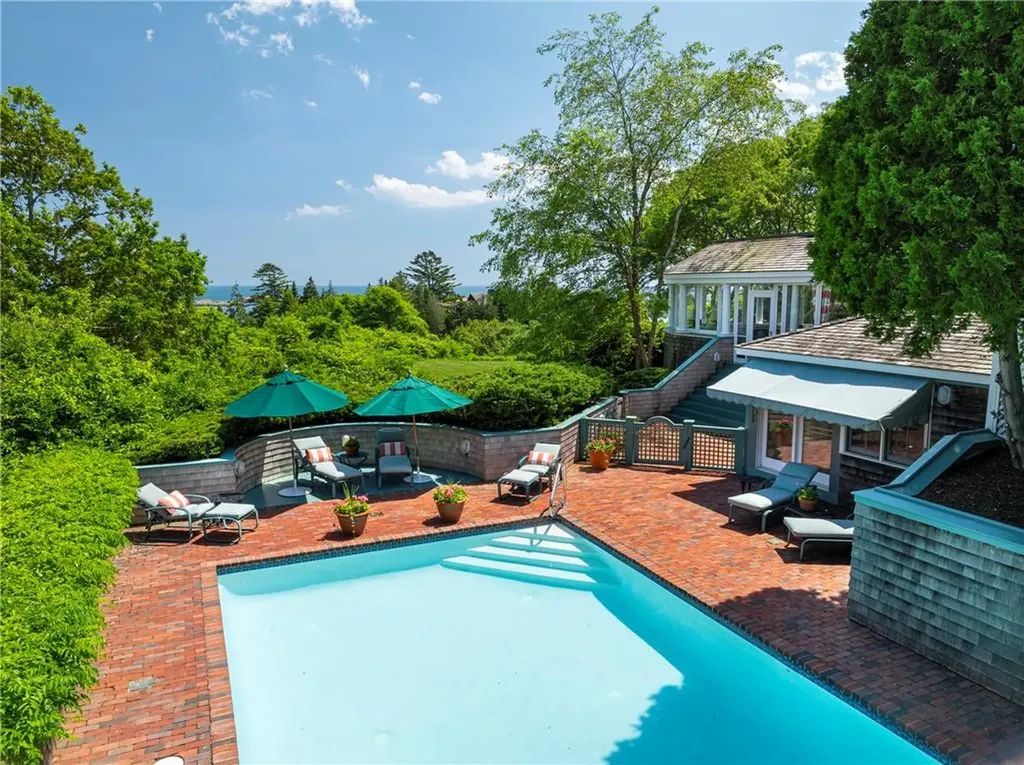 315 Ocean Avenue Newport RI 02840