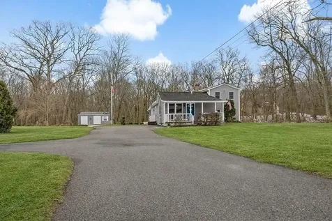 702 Arcade Avenue Seekonk MA 02771