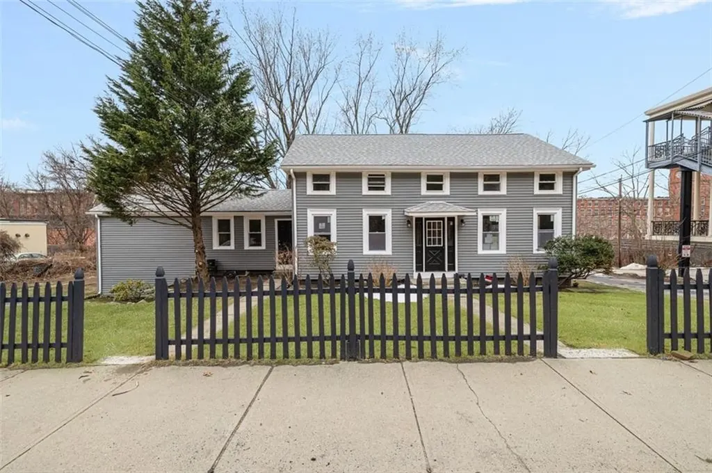 154 Waterman Avenue North Providence RI 02911