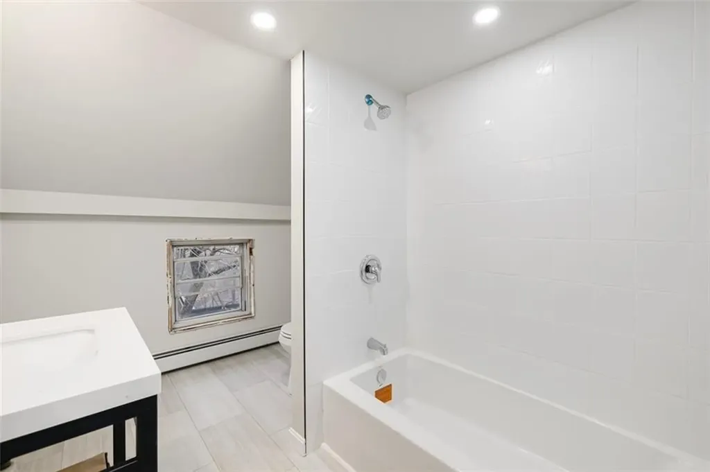 154 Waterman Avenue North Providence RI 02911