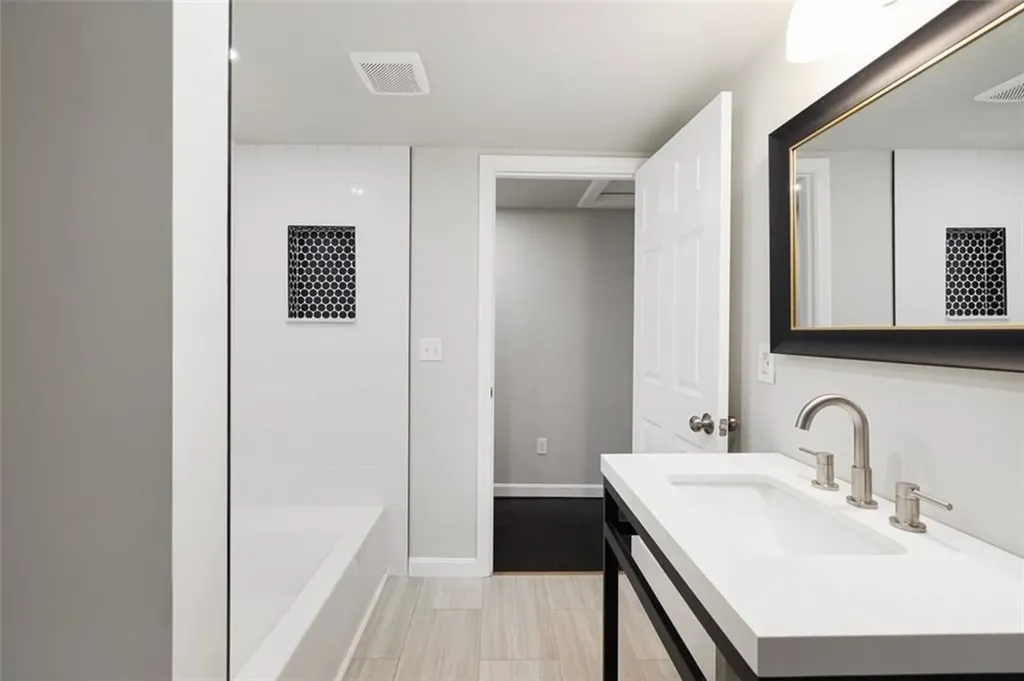 154 Waterman Avenue North Providence RI 02911