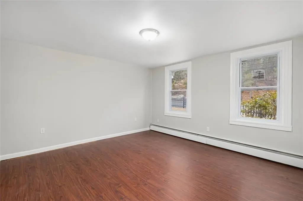 154 Waterman Avenue North Providence RI 02911