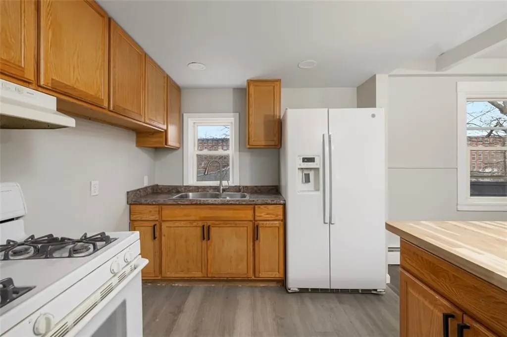 154 Waterman Avenue North Providence RI 02911