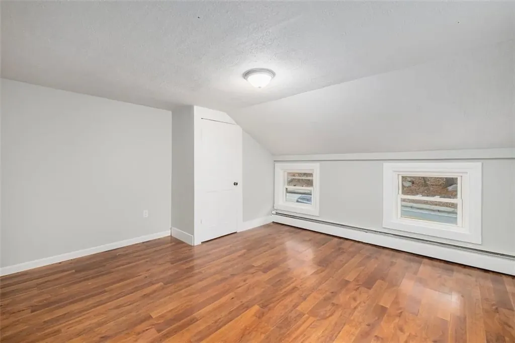 154 Waterman Avenue North Providence RI 02911
