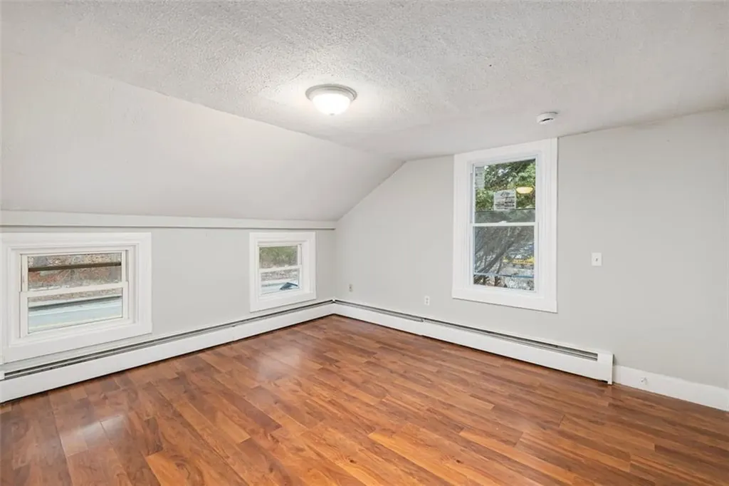 154 Waterman Avenue North Providence RI 02911