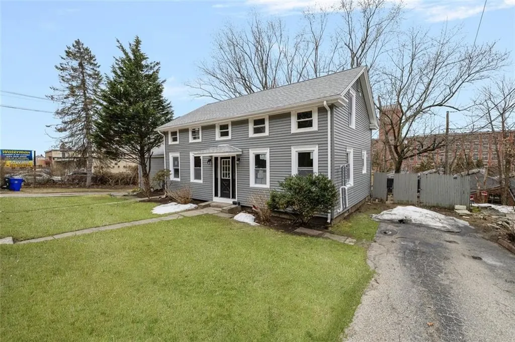 154 Waterman Avenue North Providence RI 02911