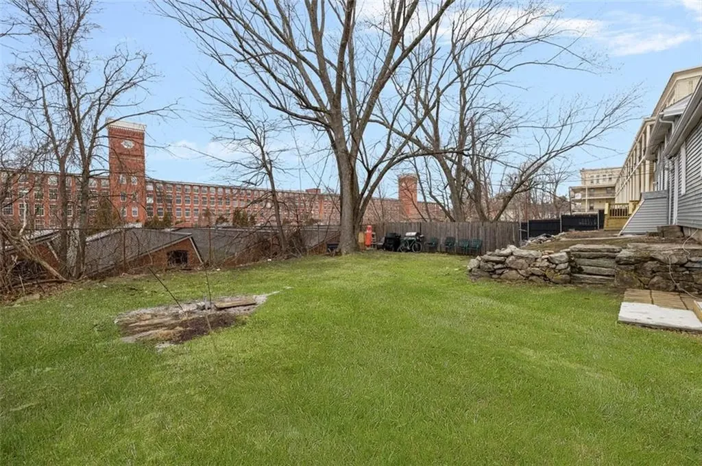 154 Waterman Avenue North Providence RI 02911