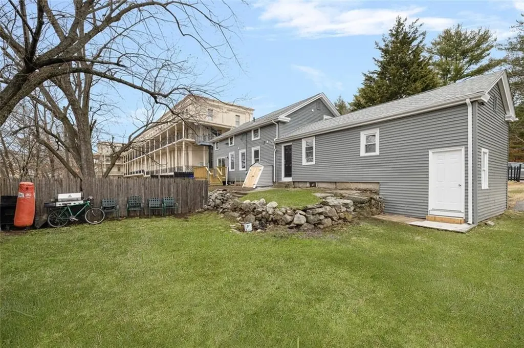 154 Waterman Avenue North Providence RI 02911