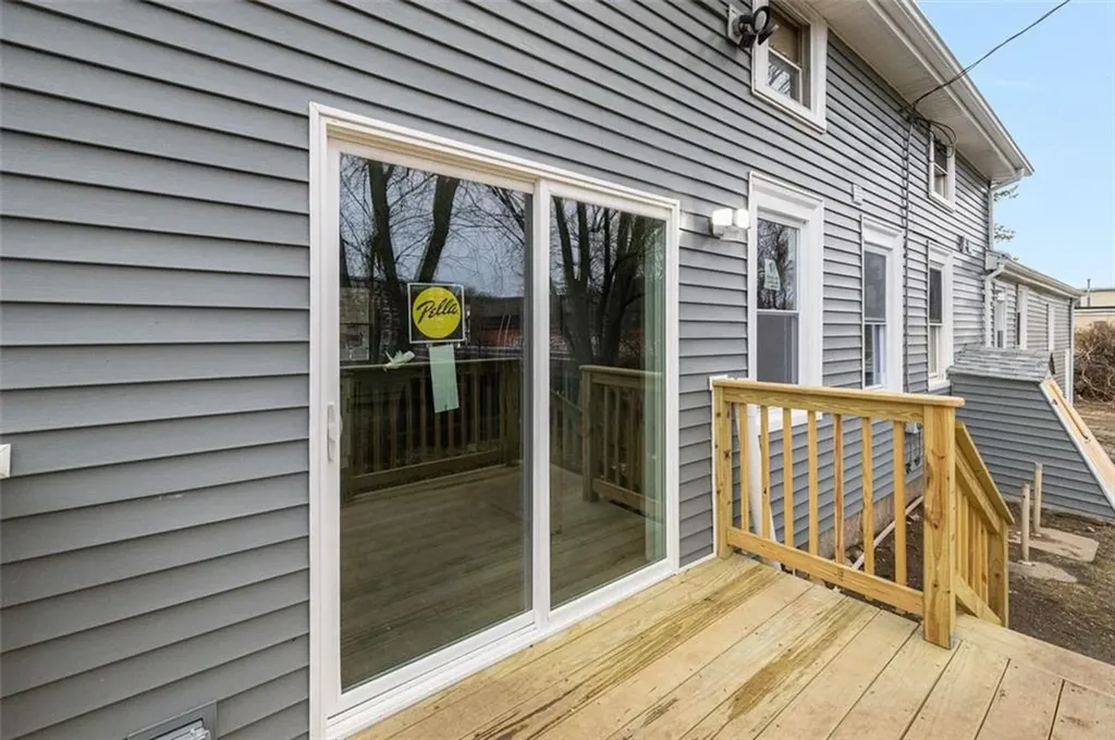 154 Waterman Avenue North Providence RI 02911