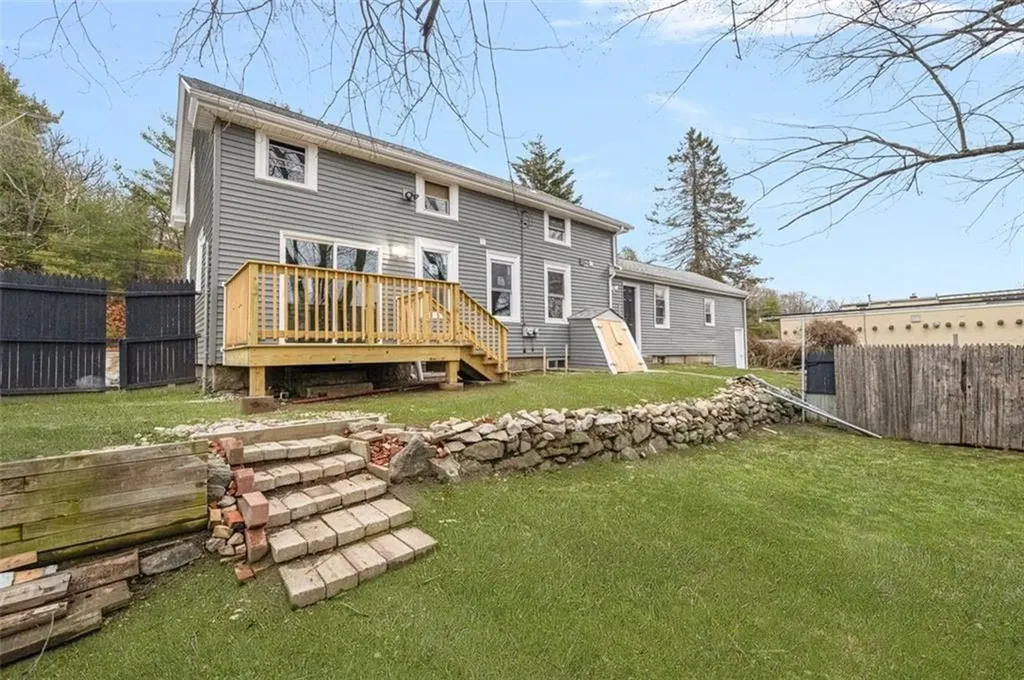 154 Waterman Avenue North Providence RI 02911