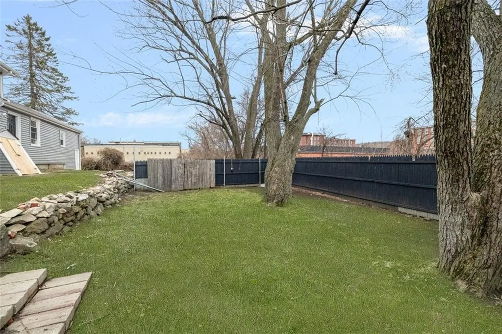 154 Waterman Avenue North Providence RI 02911