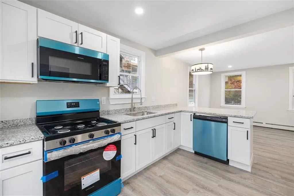 154 Waterman Avenue North Providence RI 02911