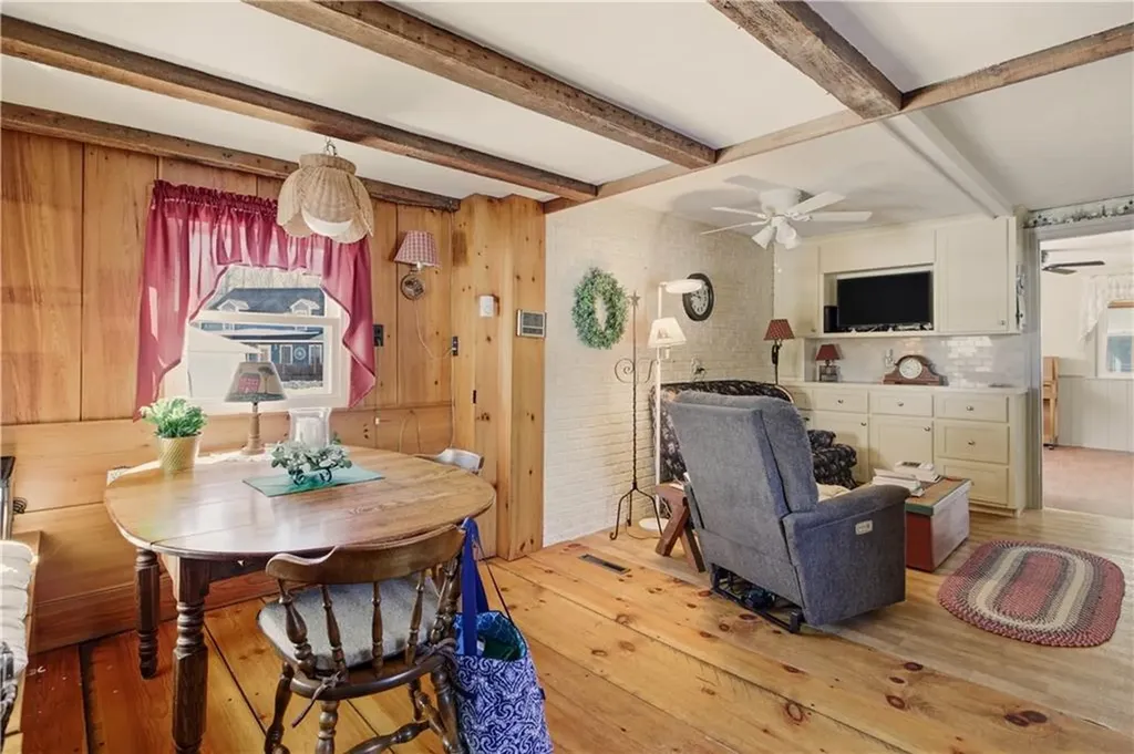 13 Shippee Schoolhouse Road Foster RI 02825