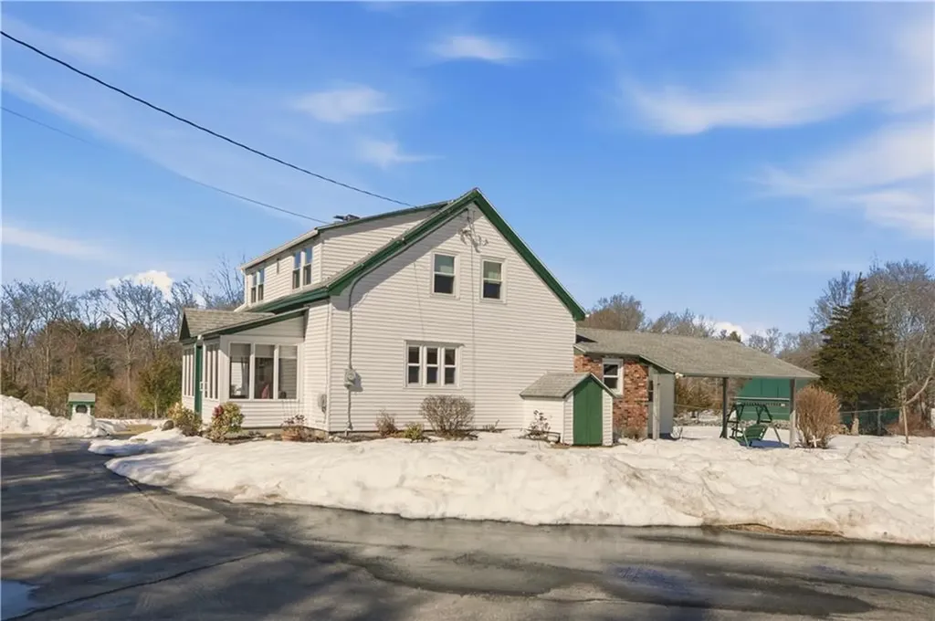 13 Shippee Schoolhouse Road Foster RI 02825