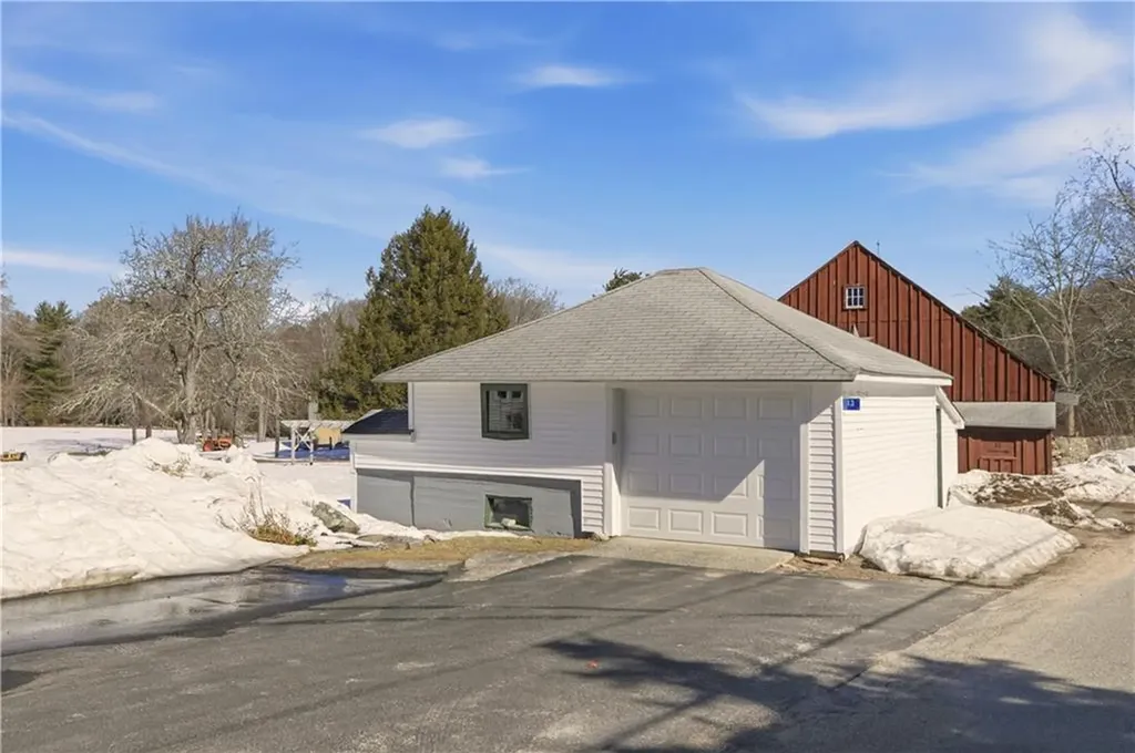 13 Shippee Schoolhouse Road Foster RI 02825