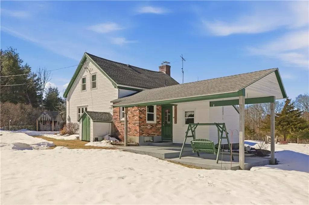 13 Shippee Schoolhouse Road Foster RI 02825