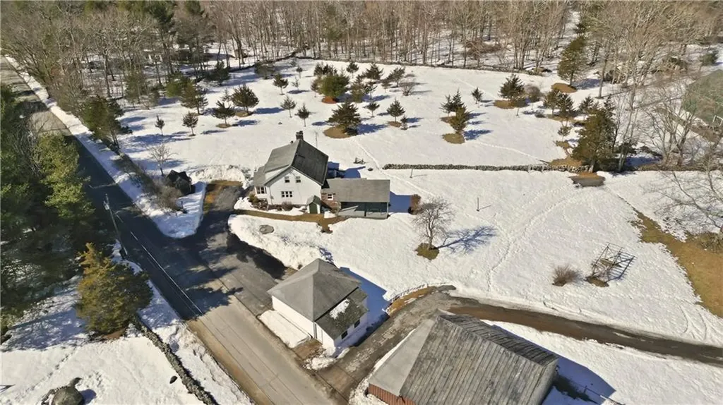 13 Shippee Schoolhouse Road Foster RI 02825