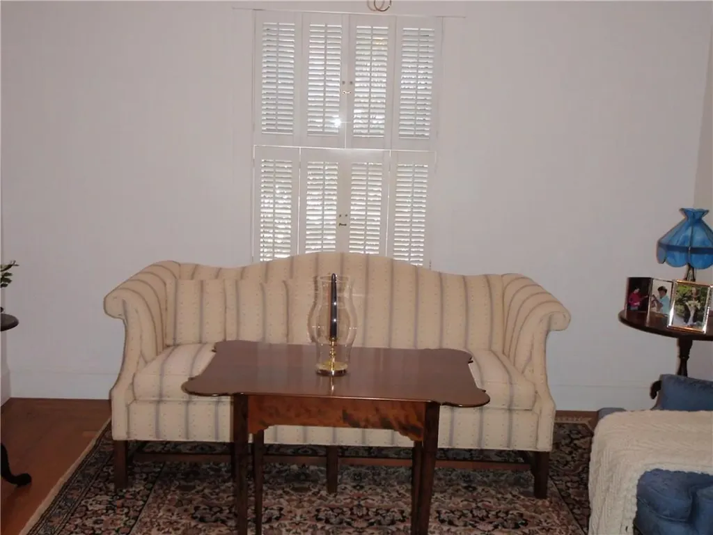 232 Greenwood Avenue Warwick RI 02886