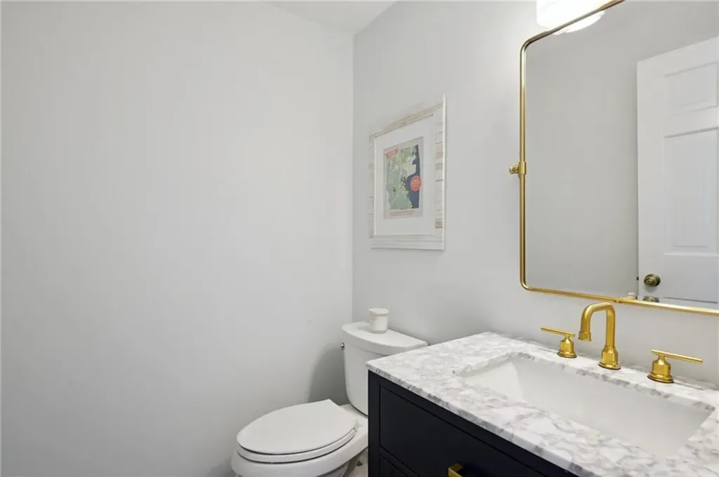 10 Mesa Drive North Kingstown RI 02852