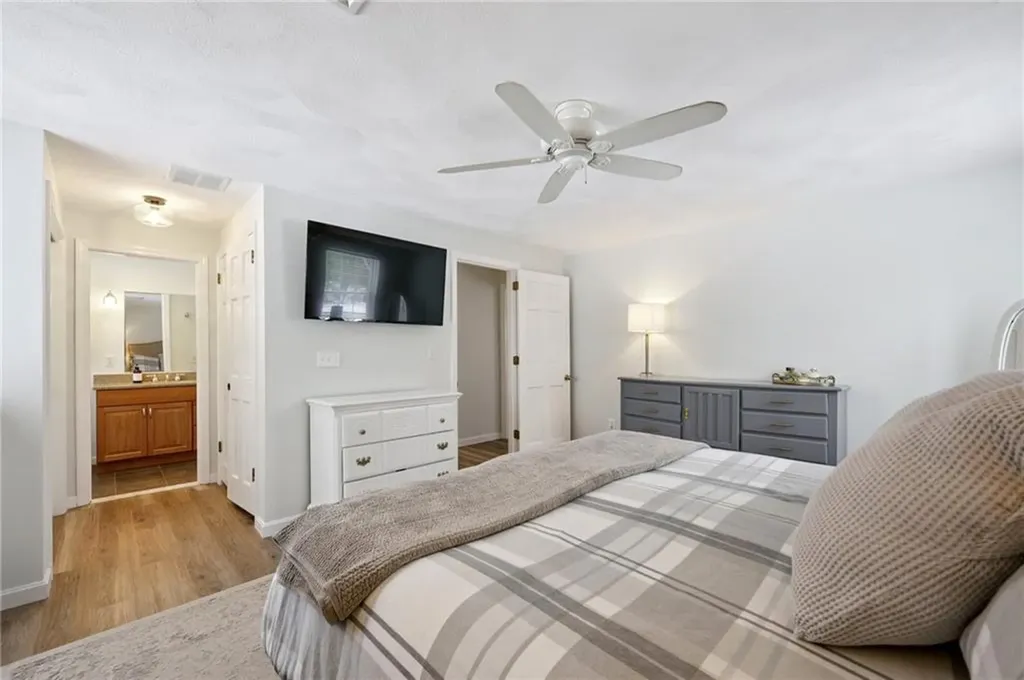 10 Mesa Drive North Kingstown RI 02852