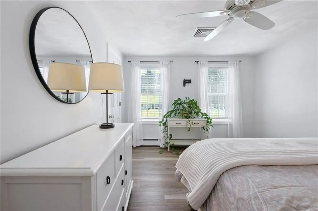 10 Mesa Drive North Kingstown RI 02852