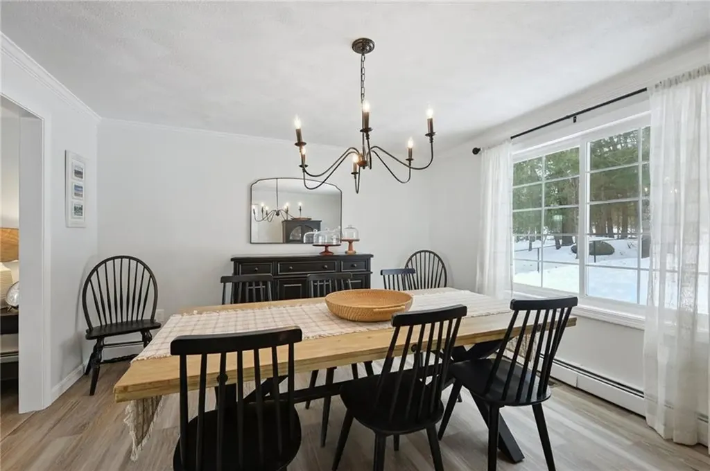 10 Mesa Drive North Kingstown RI 02852