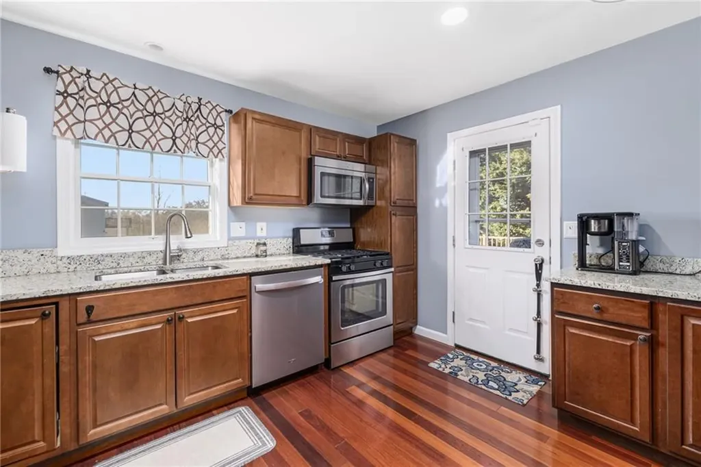 136 Corporate Place Middletown RI 02842