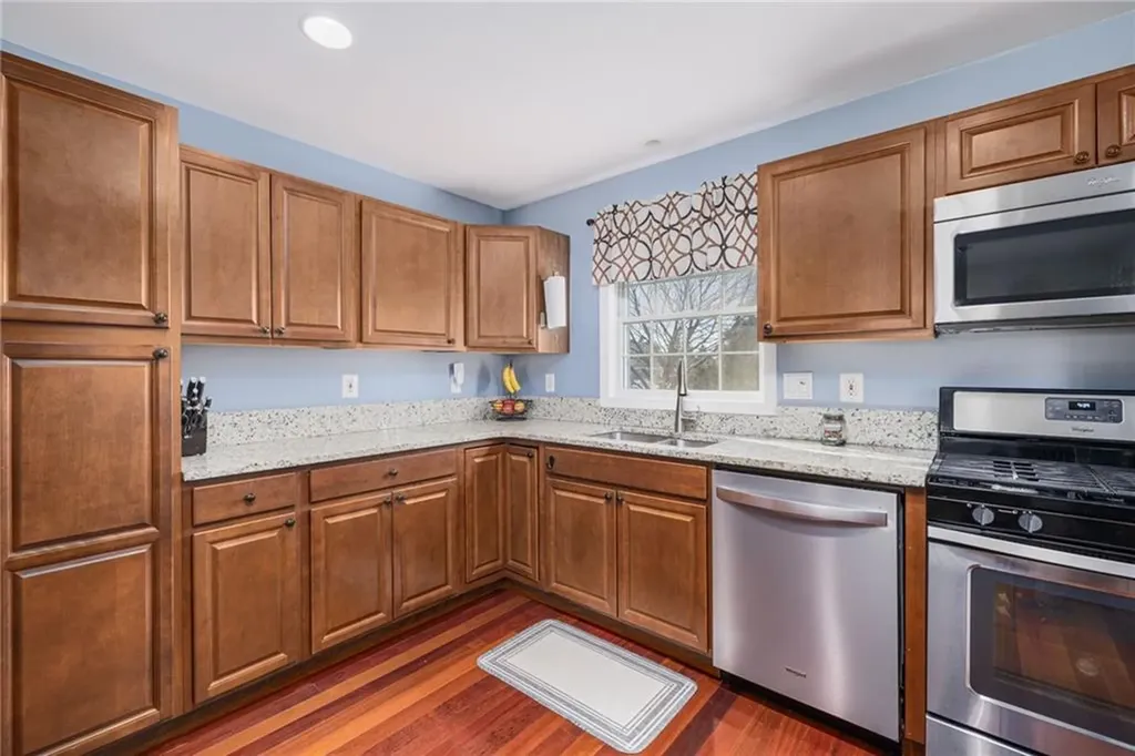 136 Corporate Place Middletown RI 02842