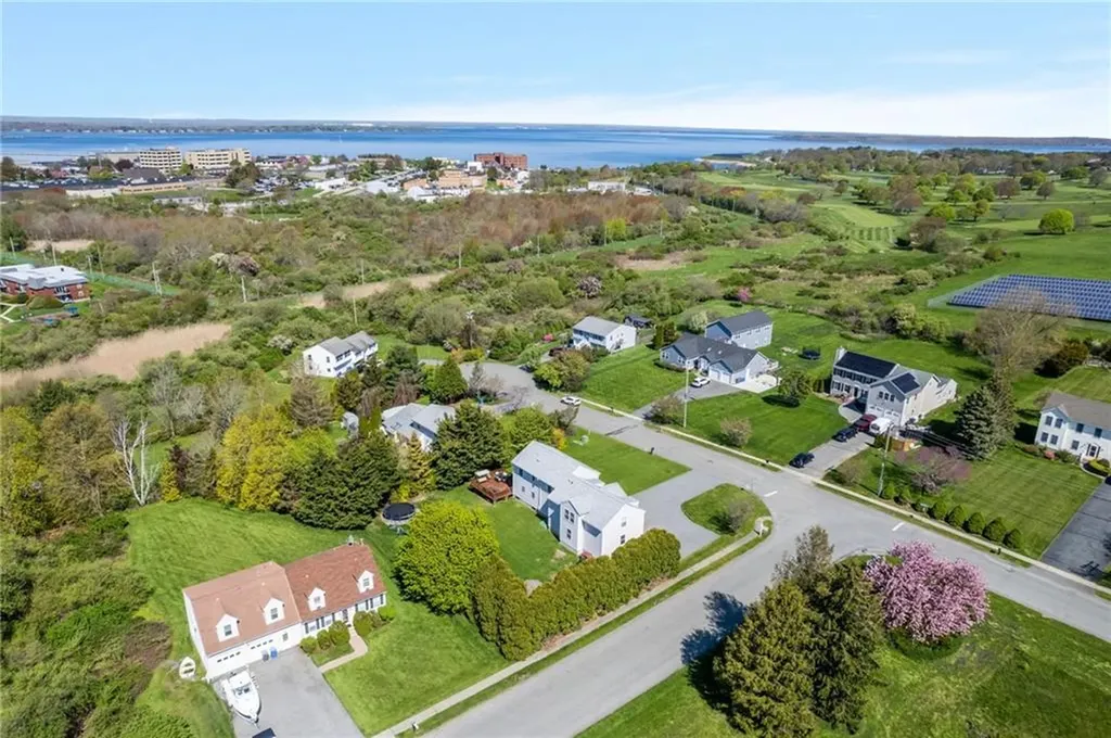 136 Corporate Place Middletown RI 02842